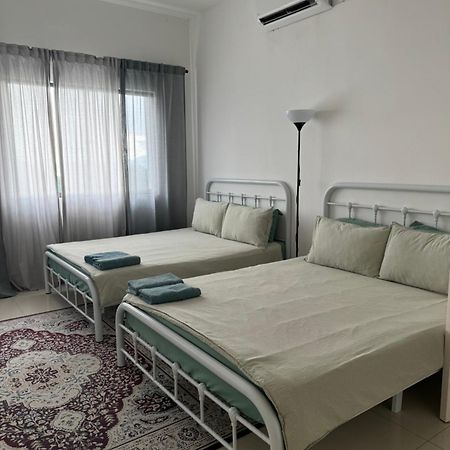 Bunga Homestay Sea View Kuala Terengganu Exteriör bild